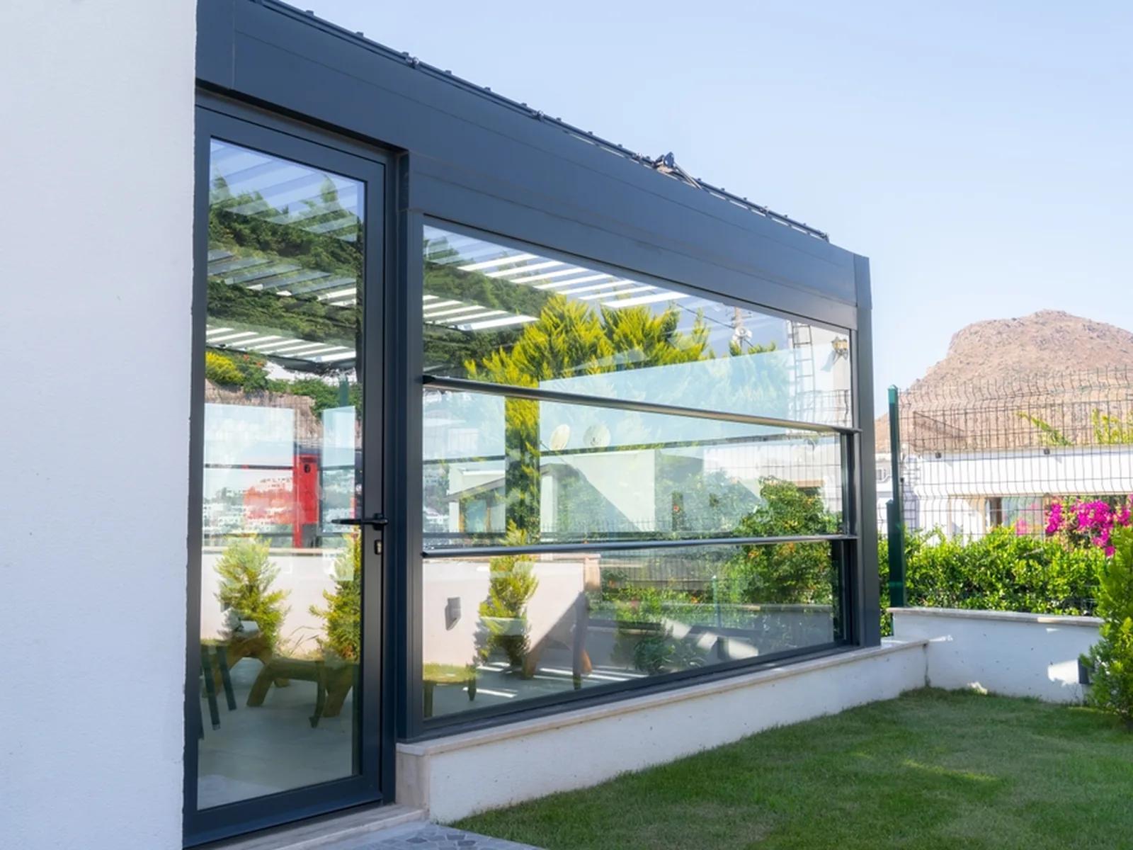 Anteks PVC giyotin cam sistemi uygulaması